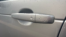 Land Rover Discovery 3.0 SD6 HSE Luxury 5dr Auto Diesel Station Wagon